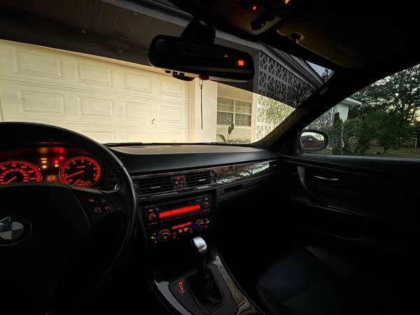 2011 BMW E90 3 Series Sedan - Image 9 of 9