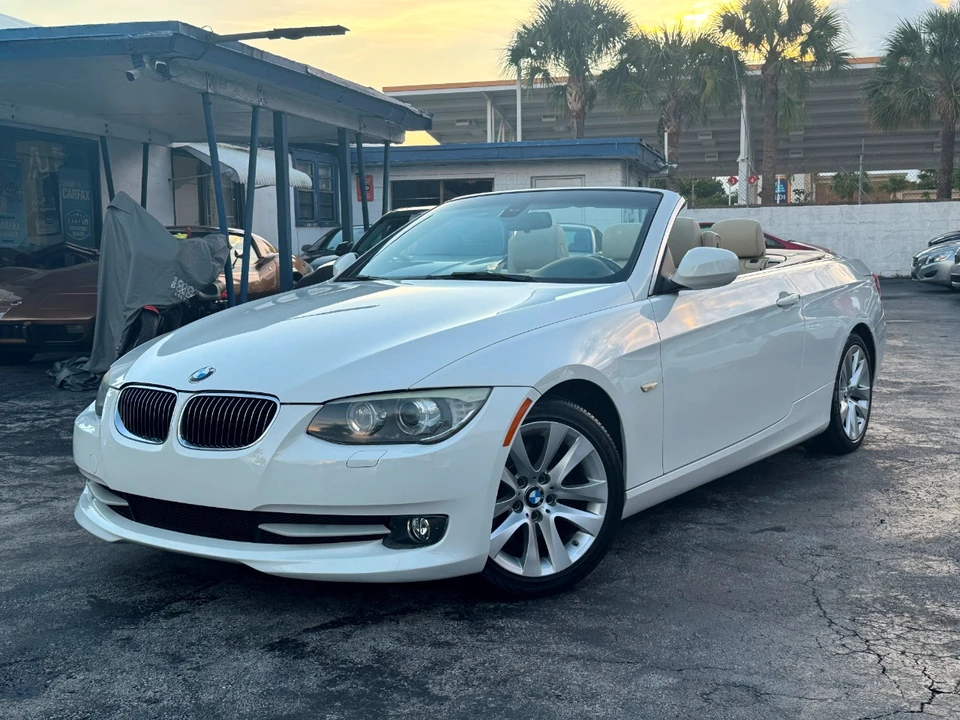2011 BMW E93 3 Series Convertible - Image 18 of 21