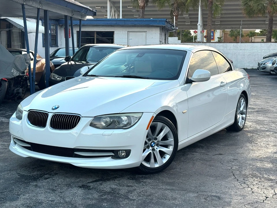 2011 BMW E93 3 Series Convertible - Image 3 of 12