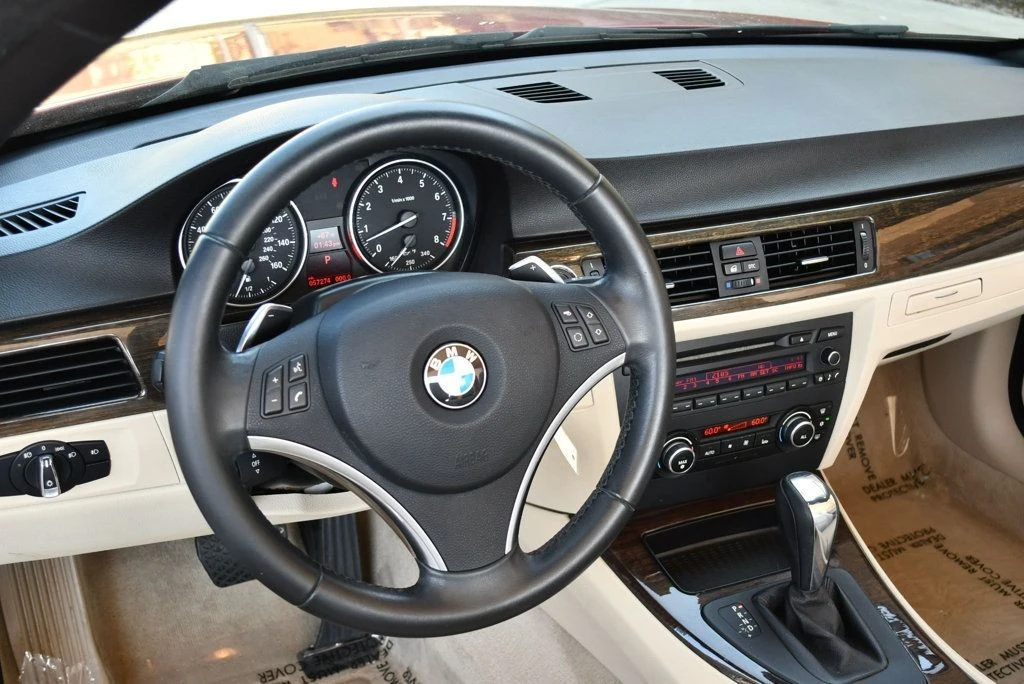 2011 BMW E93 3 Series Convertible - Image 12 of 21