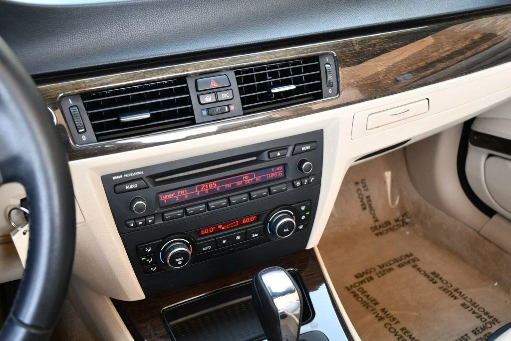 2011 BMW E93 3 Series Convertible - Image 13 of 21