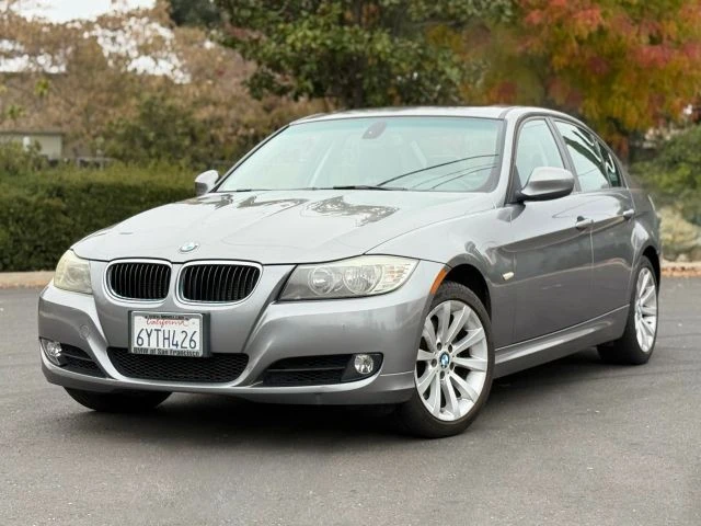 2011 BMW E90 3 Series Sedan - Image 4 of 21
