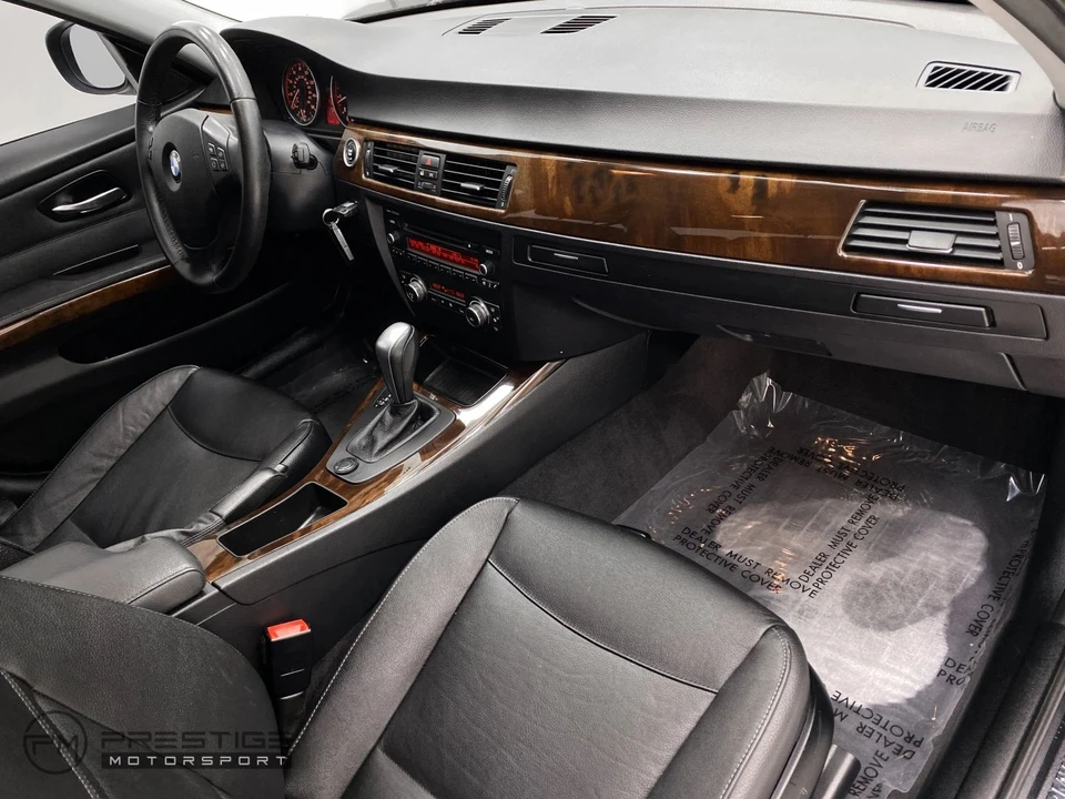 2011 BMW E90 3 Series Sedan - Image 15 of 21