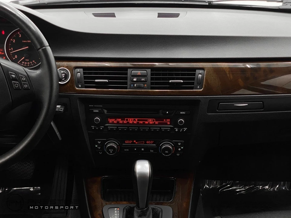 2011 BMW E90 3 Series Sedan - Image 20 of 21