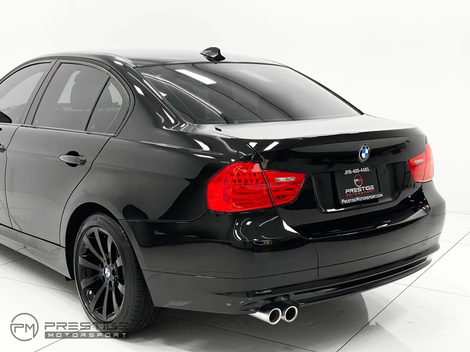 2011 BMW E90 3 Series Sedan - Image 10 of 21