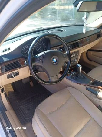 2011 BMW E90 3 Series Sedan - Image 4 of 8