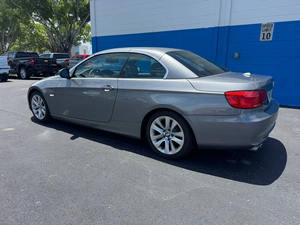 2011 BMW E90 3 Series Sedan - Image 9 of 17