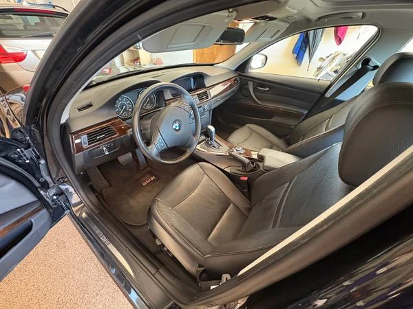 2011 BMW E90 3 Series Sedan - Image 9 of 15