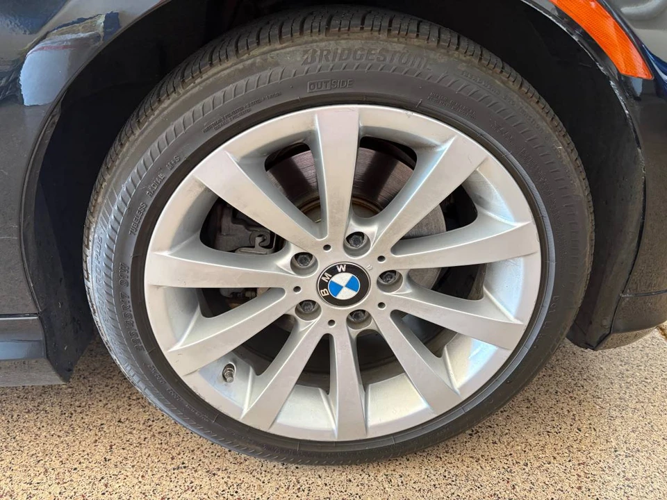 2011 BMW E90 3 Series Sedan - Image 8 of 15