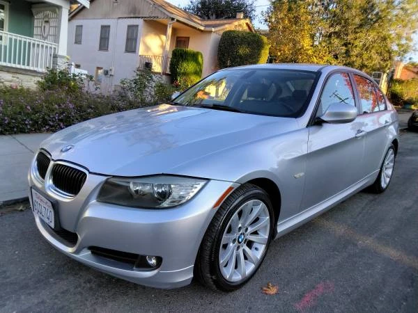 2011 BMW E90 3 Series Sedan - Image 8 of 16
