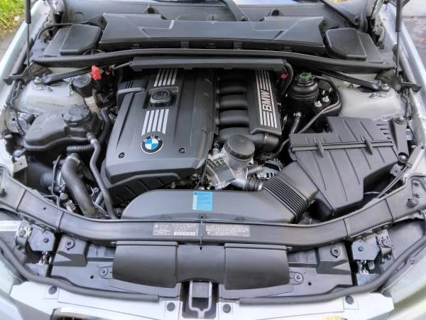 2011 BMW E90 3 Series Sedan - Image 15 of 16