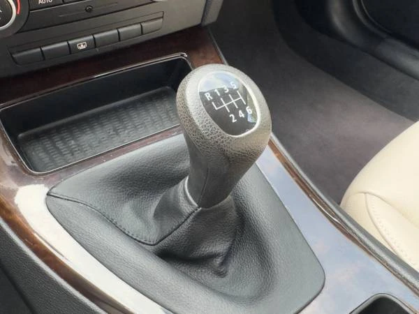 2011 BMW E90 3 Series Sedan - Image 2 of 21