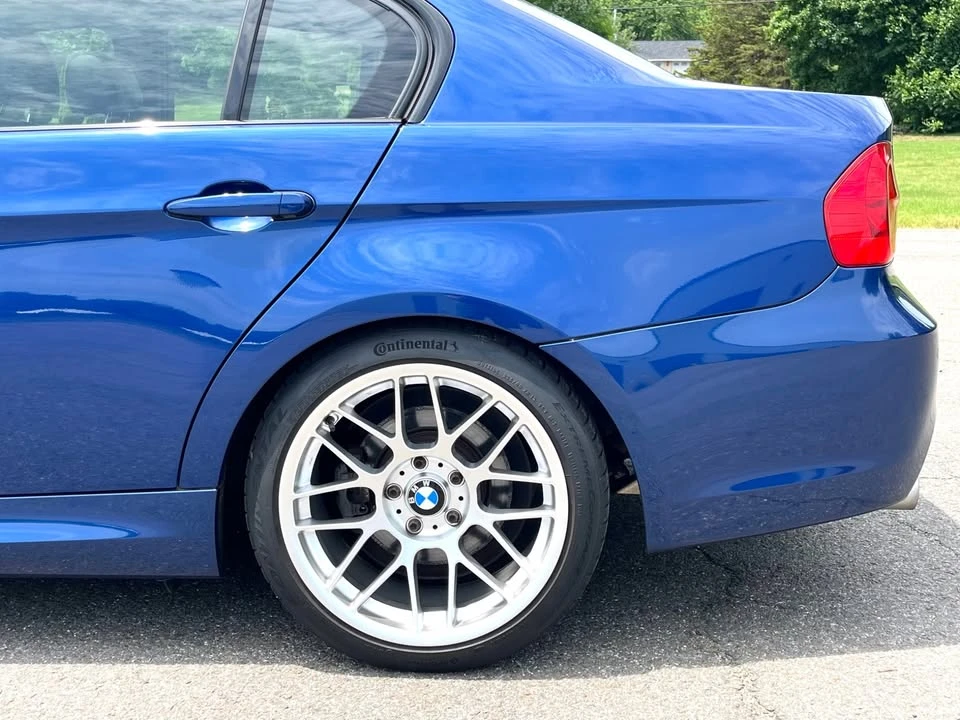 2011 BMW E90 3 Series Sedan - Image 9 of 20