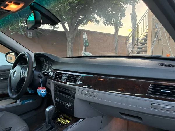 2011 BMW E90 3 Series Sedan - Image 11 of 11