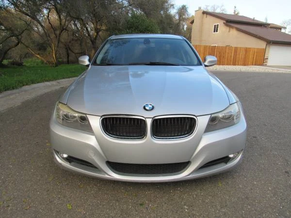 2011 BMW E90 3 Series Sedan - Image 9 of 16