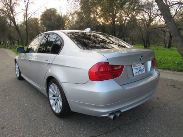 2011 BMW E90 3 Series Sedan - Image 4 of 16