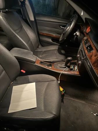 2011 BMW E90 3 Series Sedan - Image 3 of 4