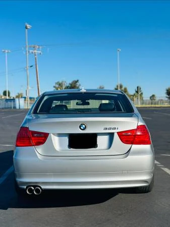 2011 BMW E90 3 Series Sedan - Image 4 of 10