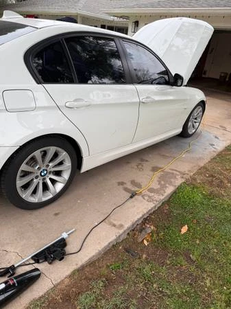 2011 BMW E90 3 Series Sedan - Image 13 of 16