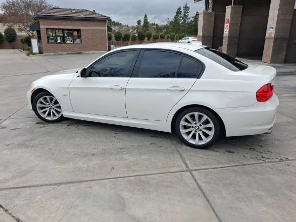 2011 BMW E90 3 Series Sedan - Image 2 of 7