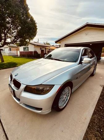 2011 BMW E90 3 Series Sedan - Image 4 of 12