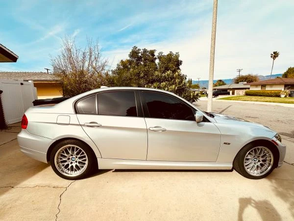 2011 BMW E90 3 Series Sedan - Image 6 of 12