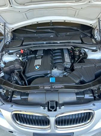2011 BMW E90 3 Series Sedan - Image 10 of 12