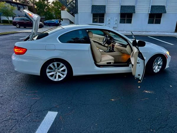 2011 BMW E90 3 Series Sedan - Image 10 of 19