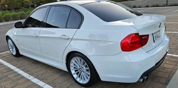 2011 BMW E90 3 Series Sedan - Image 5 of 11