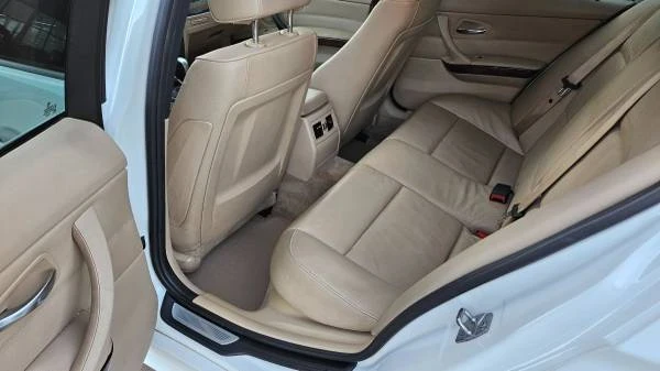 2011 BMW E90 3 Series Sedan - Image 6 of 11