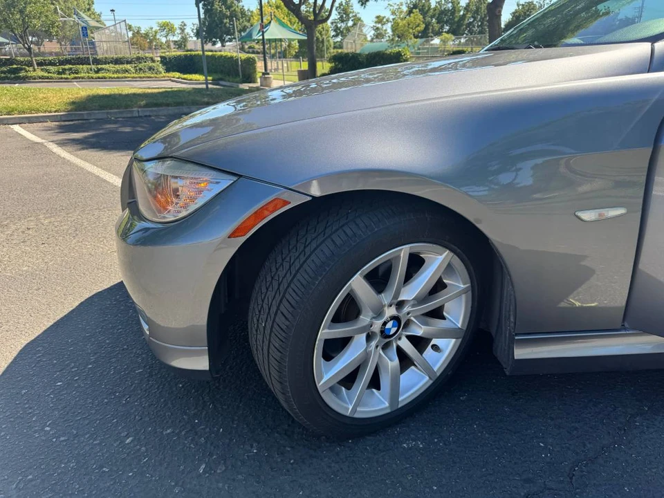 2011 BMW E90 3 Series Sedan - Image 6 of 6