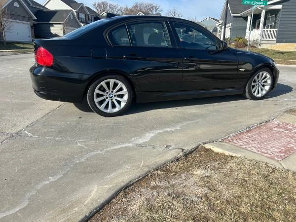 2011 BMW E90 3 Series Sedan - Image 4 of 10