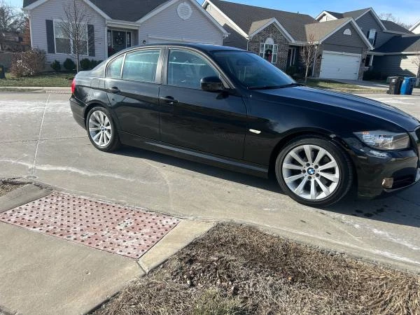 2011 BMW E90 3 Series Sedan - Image 3 of 10