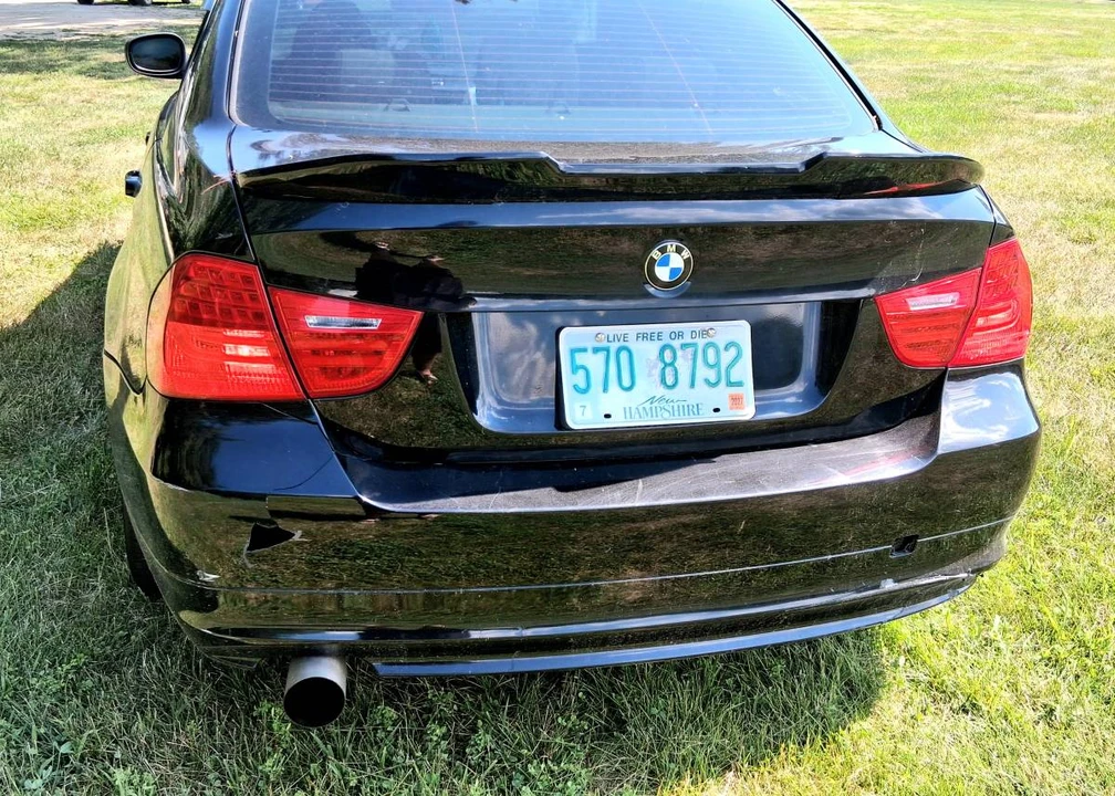 2011 BMW E90 3 Series Sedan - Image 4 of 14