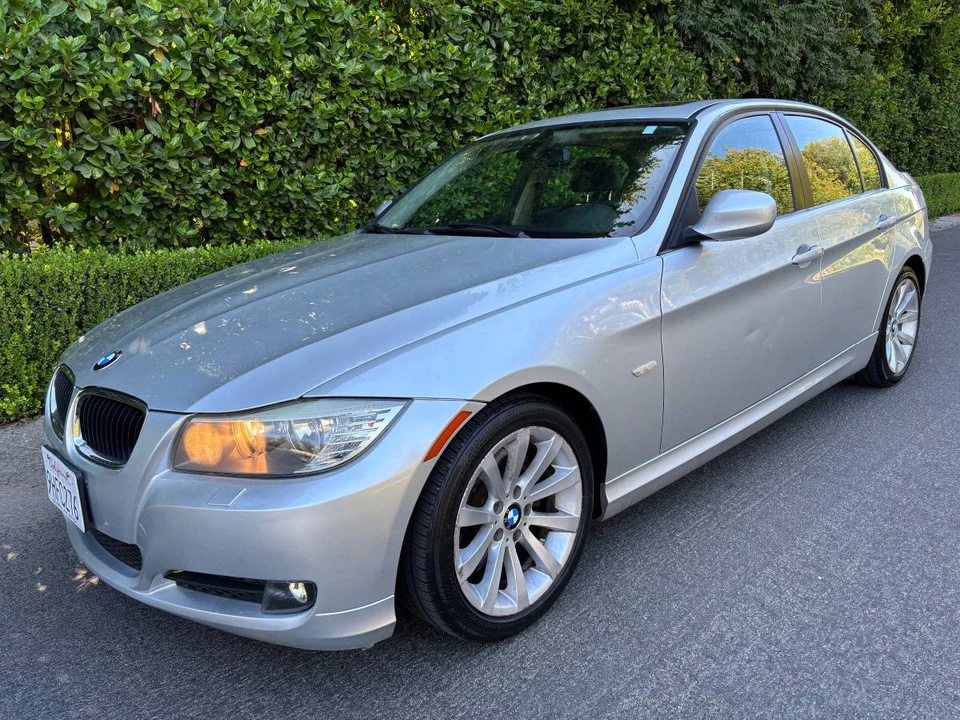 2011 BMW E90 3 Series Sedan - Image 3 of 24