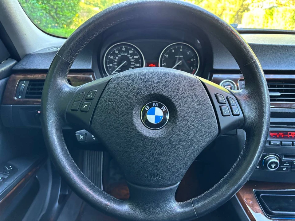 2011 BMW E90 3 Series Sedan - Image 8 of 24