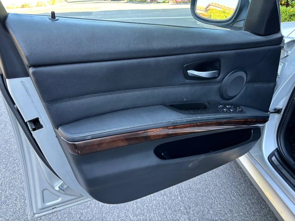 2011 BMW E90 3 Series Sedan - Image 10 of 24