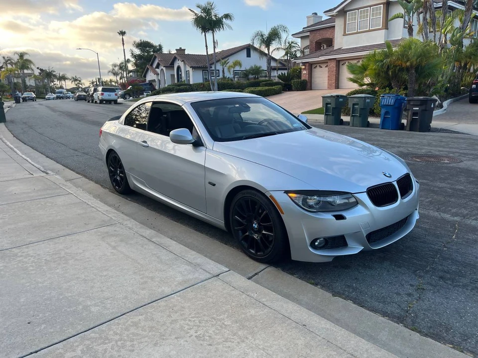 2011 BMW E93 3 Series Convertible - Image 16 of 18