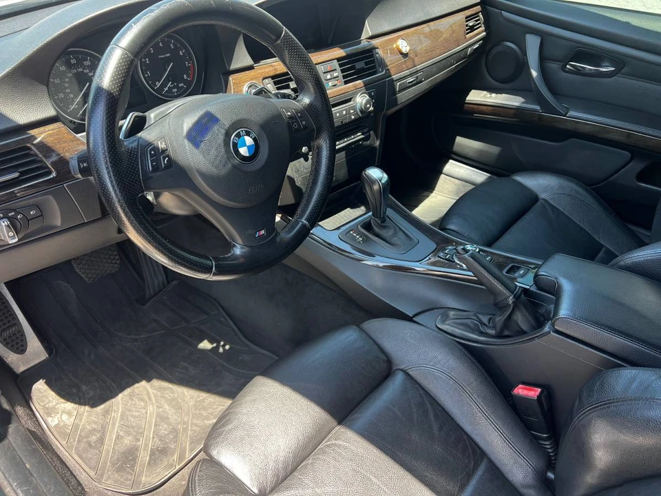 2011 BMW E93 3 Series Convertible - Image 3 of 21