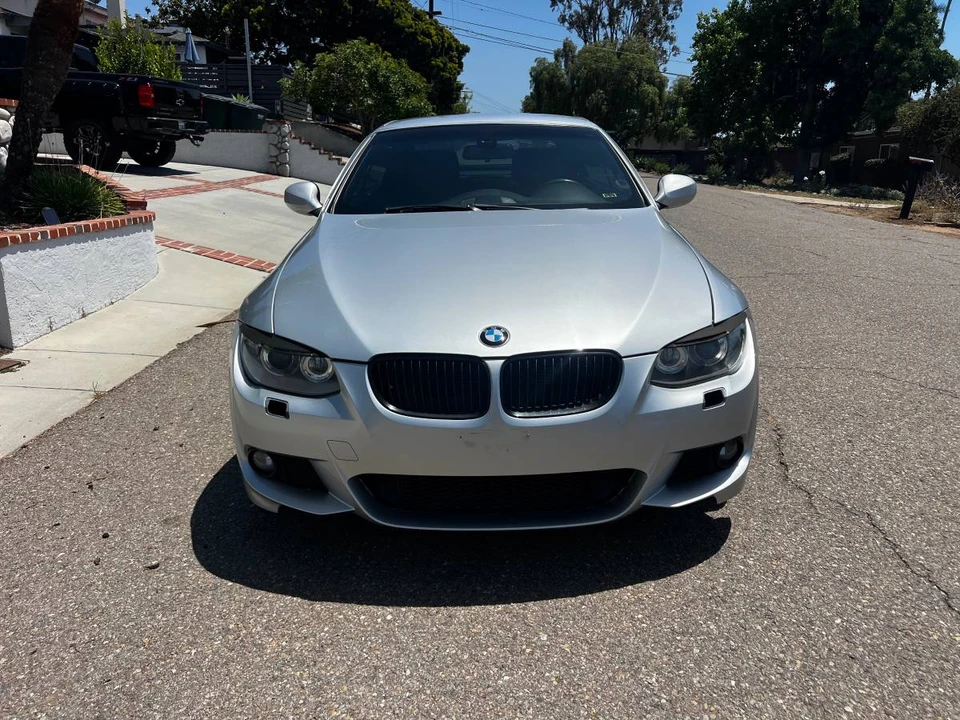 2011 BMW E93 3 Series Convertible - Image 9 of 18