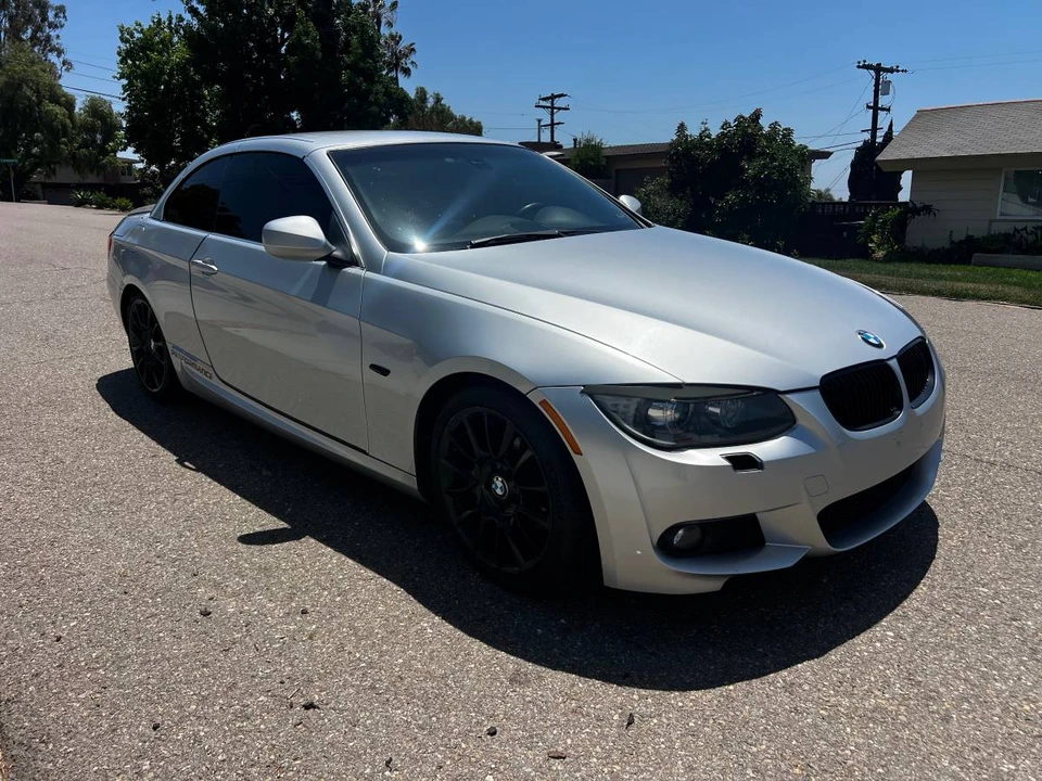 2011 BMW E93 3 Series Convertible - Image 6 of 18