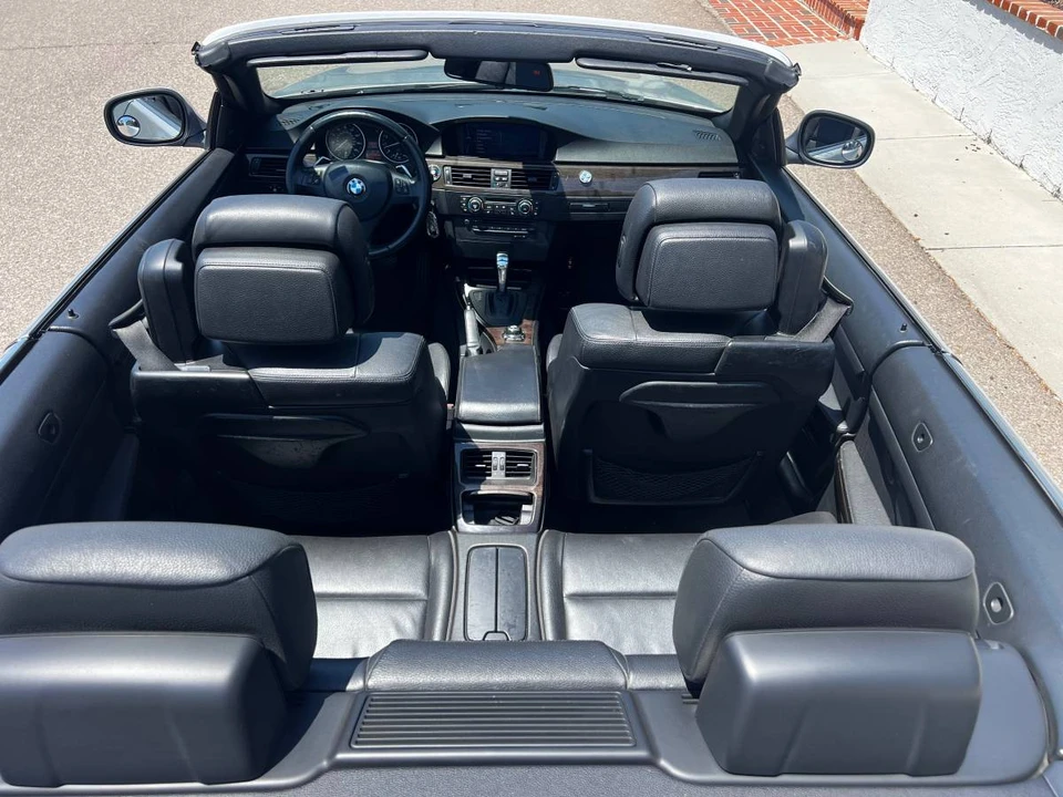 2011 BMW E93 3 Series Convertible - Image 8 of 18