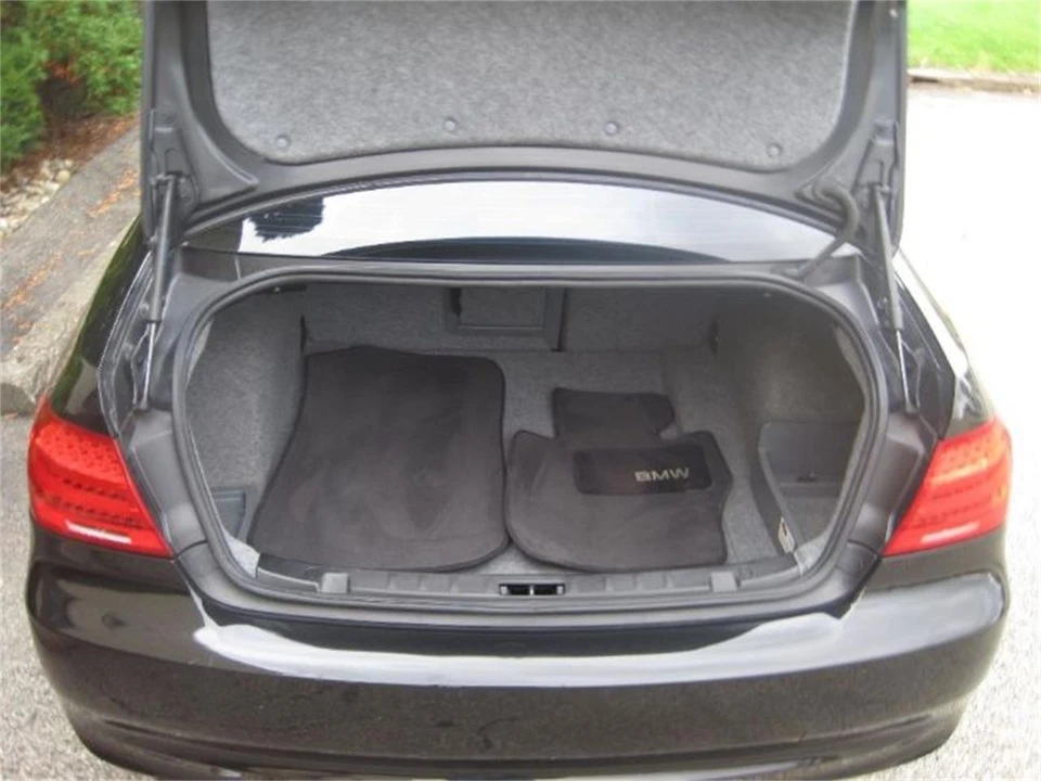 2011 BMW E90 3 Series Sedan - Image 10 of 15