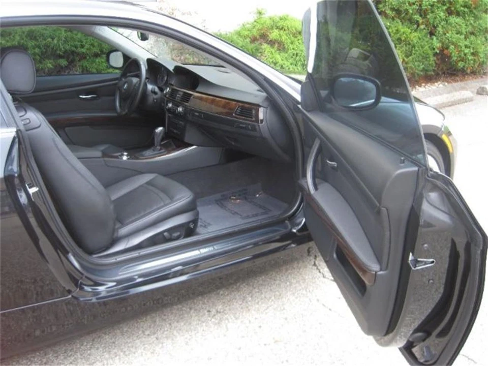2011 BMW E90 3 Series Sedan - Image 4 of 15