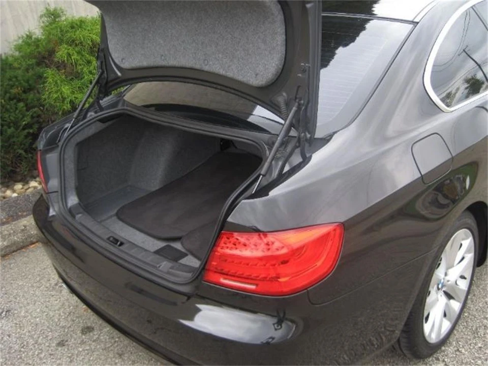 2011 BMW E90 3 Series Sedan - Image 9 of 15