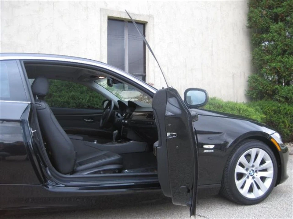 2011 BMW E90 3 Series Sedan - Image 12 of 15
