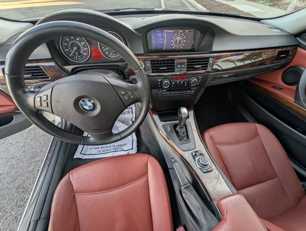 2011 BMW E90 3 Series Sedan - Image 12 of 18
