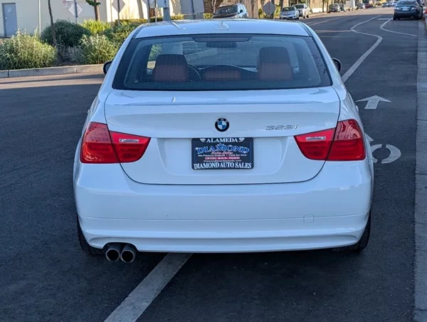 2011 BMW E90 3 Series Sedan - Image 6 of 18