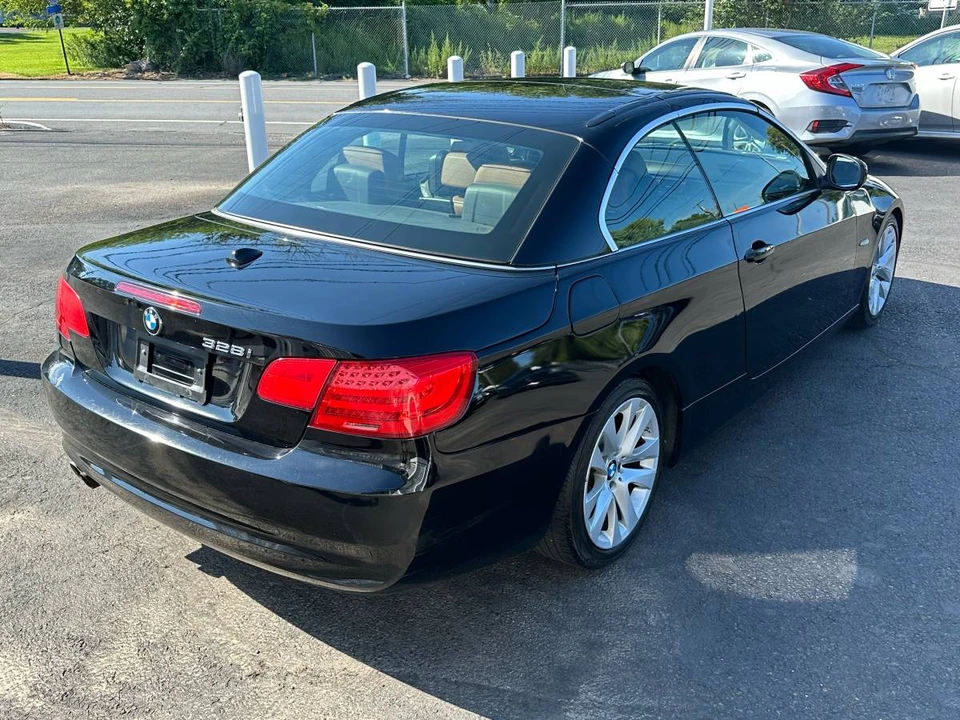 2011 BMW E93 3 Series Convertible - Image 17 of 18