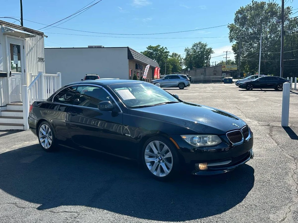 2011 BMW E93 3 Series Convertible - Image 16 of 18